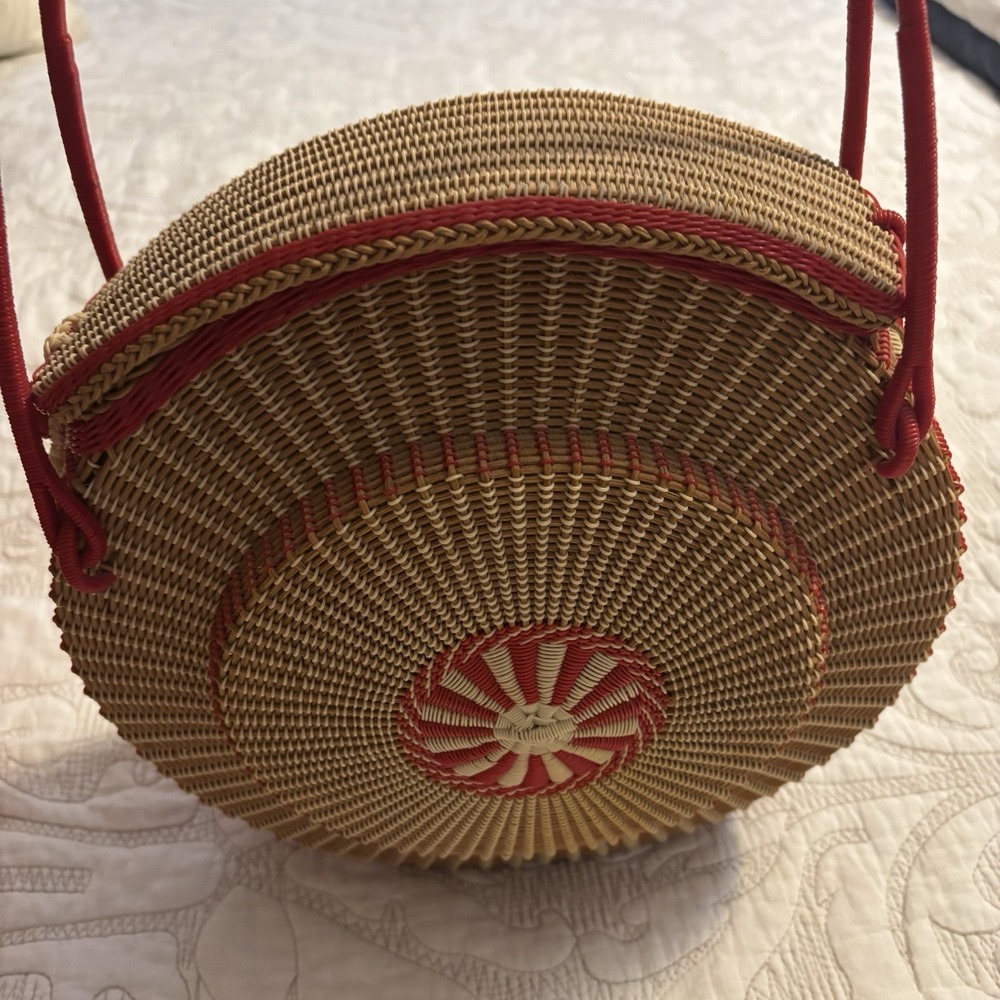 Tan‎ and Red Basket Weave Purse Handbag - Picture 3 of 5